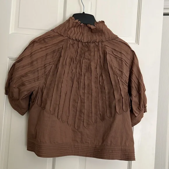 Top - Picture 3 of 6